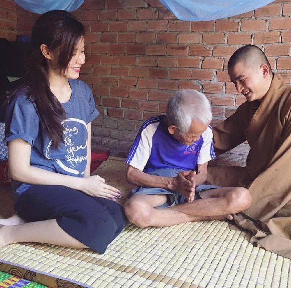 Một trong những cách tốt nhất để đem lại may mắn là làm việc thiện để bản thân gặp được "thiện nghiệp"