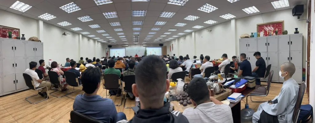 Hình Ảnh Học Viên Trở Lại Lớp Học Trực Tiếp Tại Viện