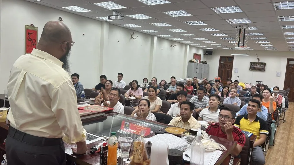 Một lớp học tại học Viện do thầy dạy trực tiếp giảng dậy