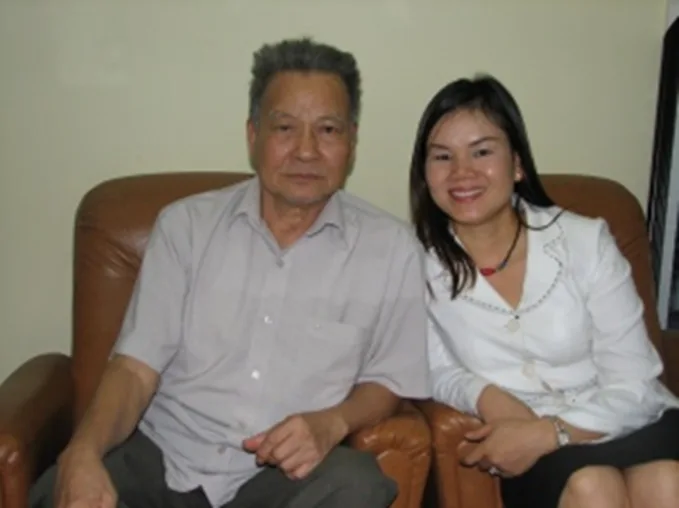 Giáo sư Trần Phương và Bích Hằng
